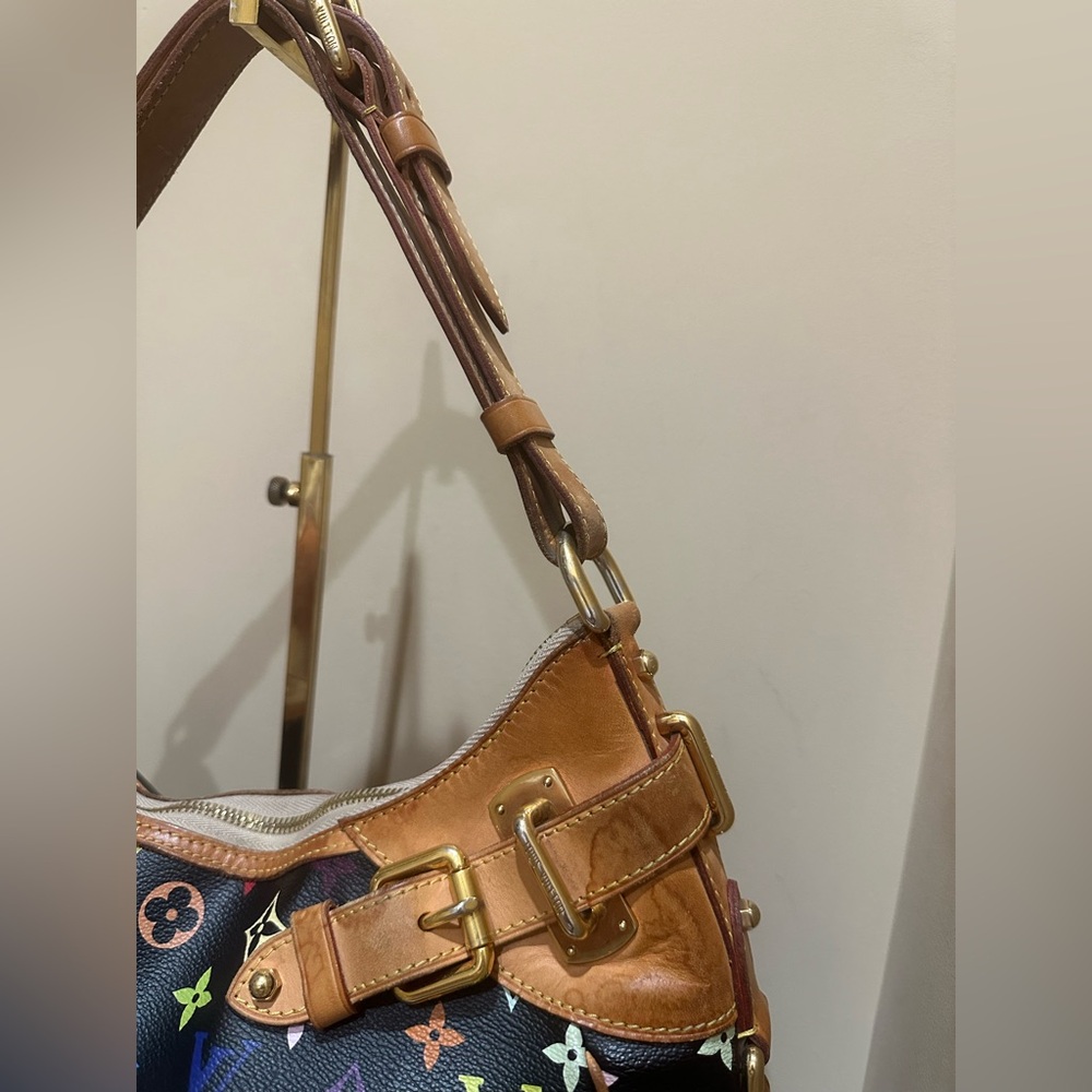 Louis Vuitton
x Takashi Murakami Monogram Multicolore Greta - Picture 2 of 16